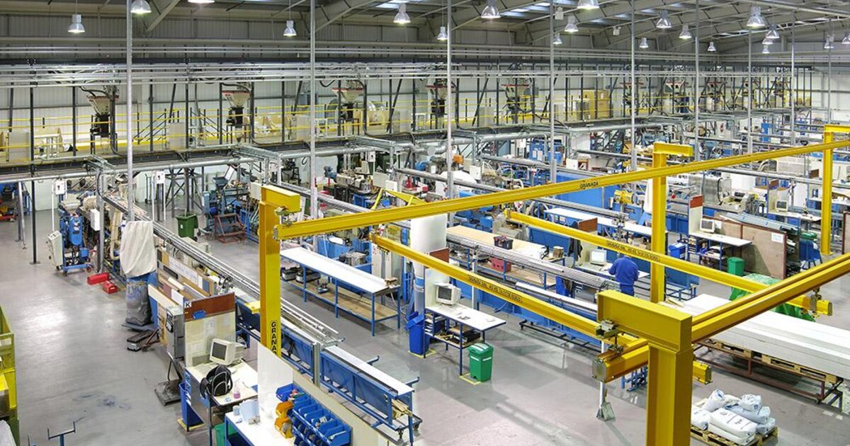 profileextrusioninstallationfeaturingmaguireextrusioncontrol